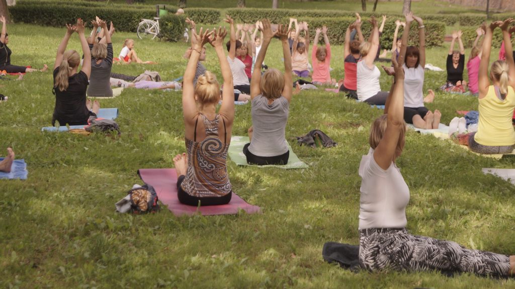 GŁOGÓW. Joga w Fosie (FOTO)