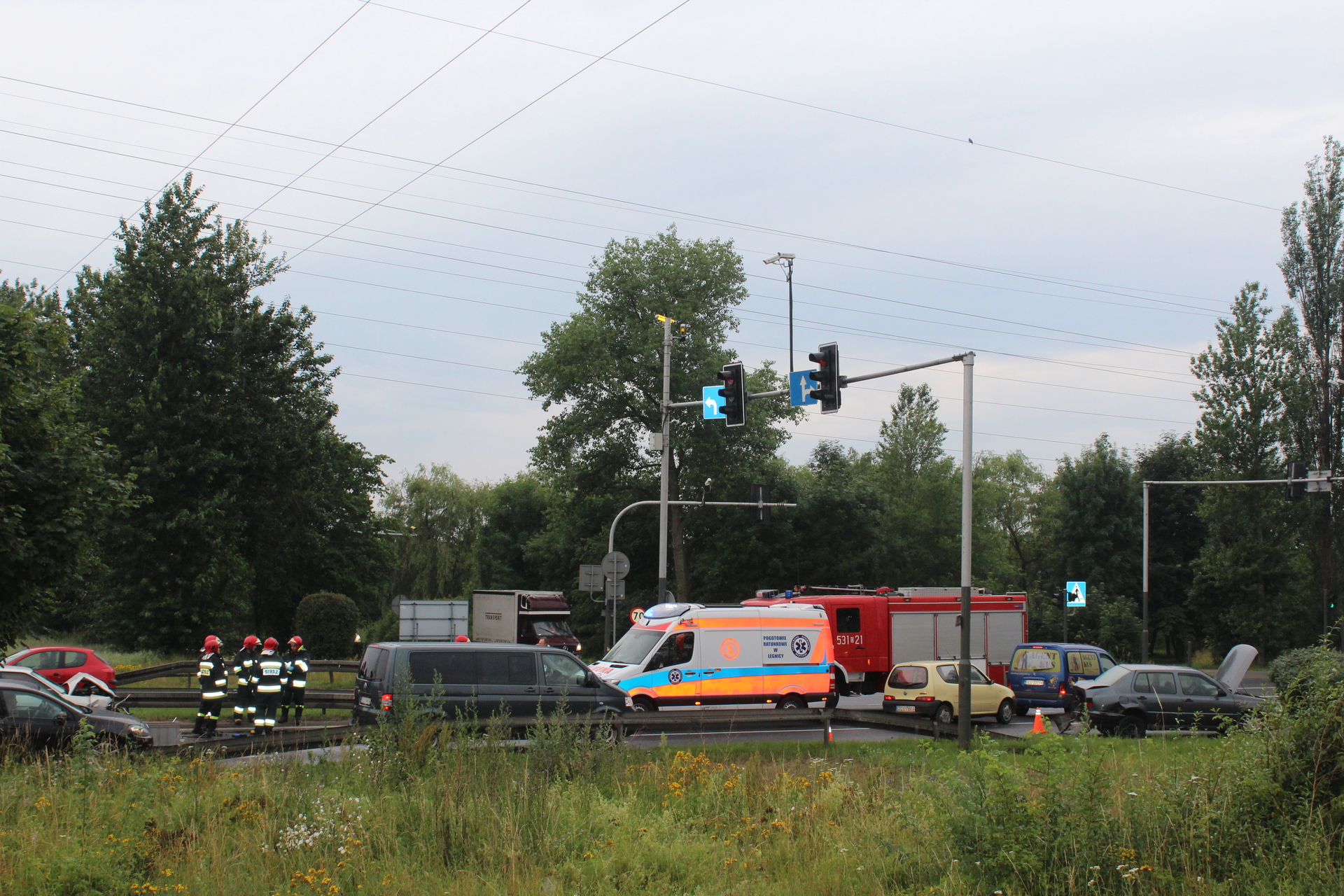 POLKOWICE. Zderzenie trzech aut na „trójce”