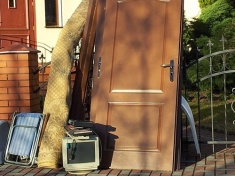 LEGNICA. 70 ton odpadów