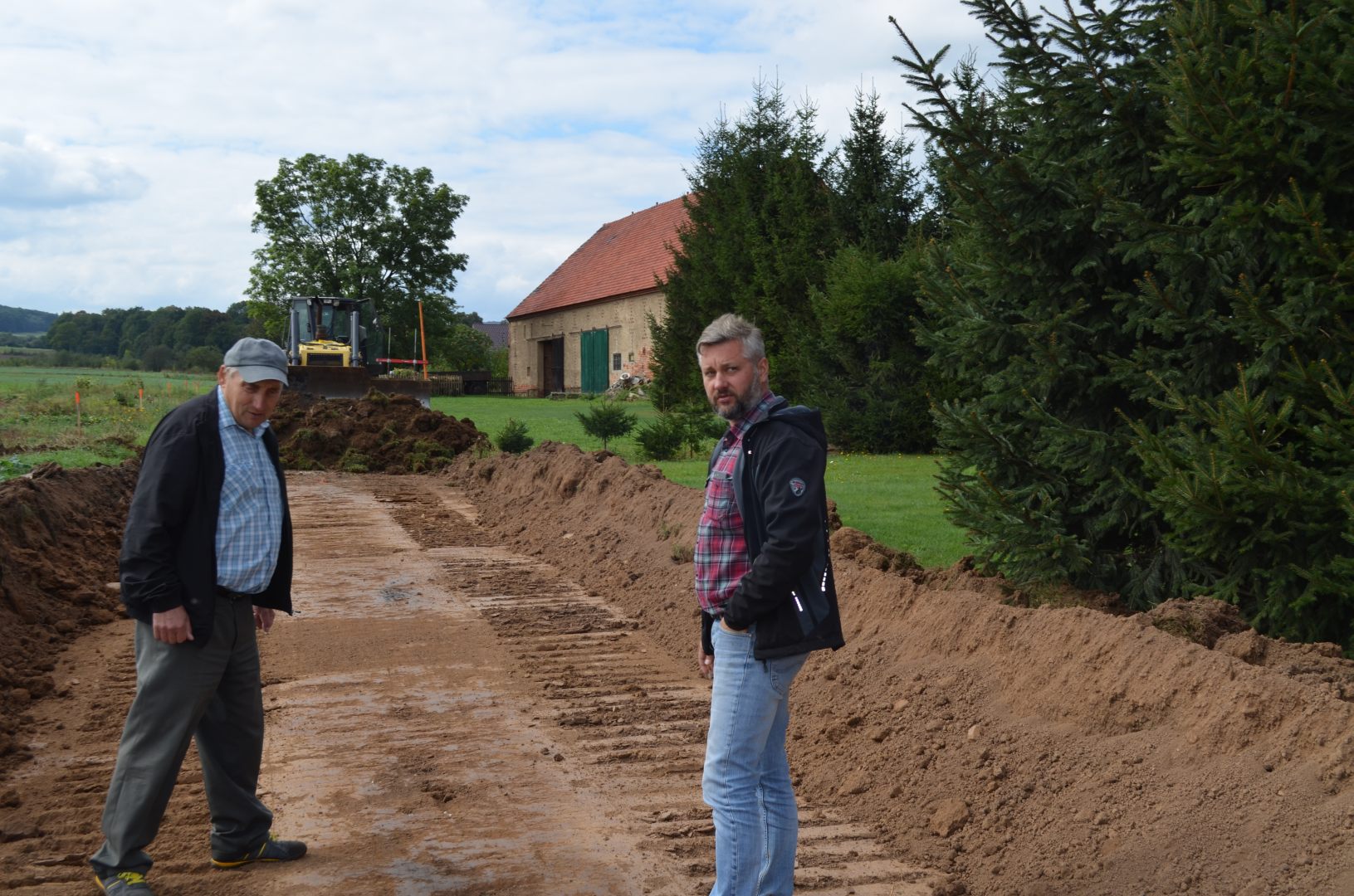 GMINA PASZOWICE. Budowa głównej drogi na półmetku