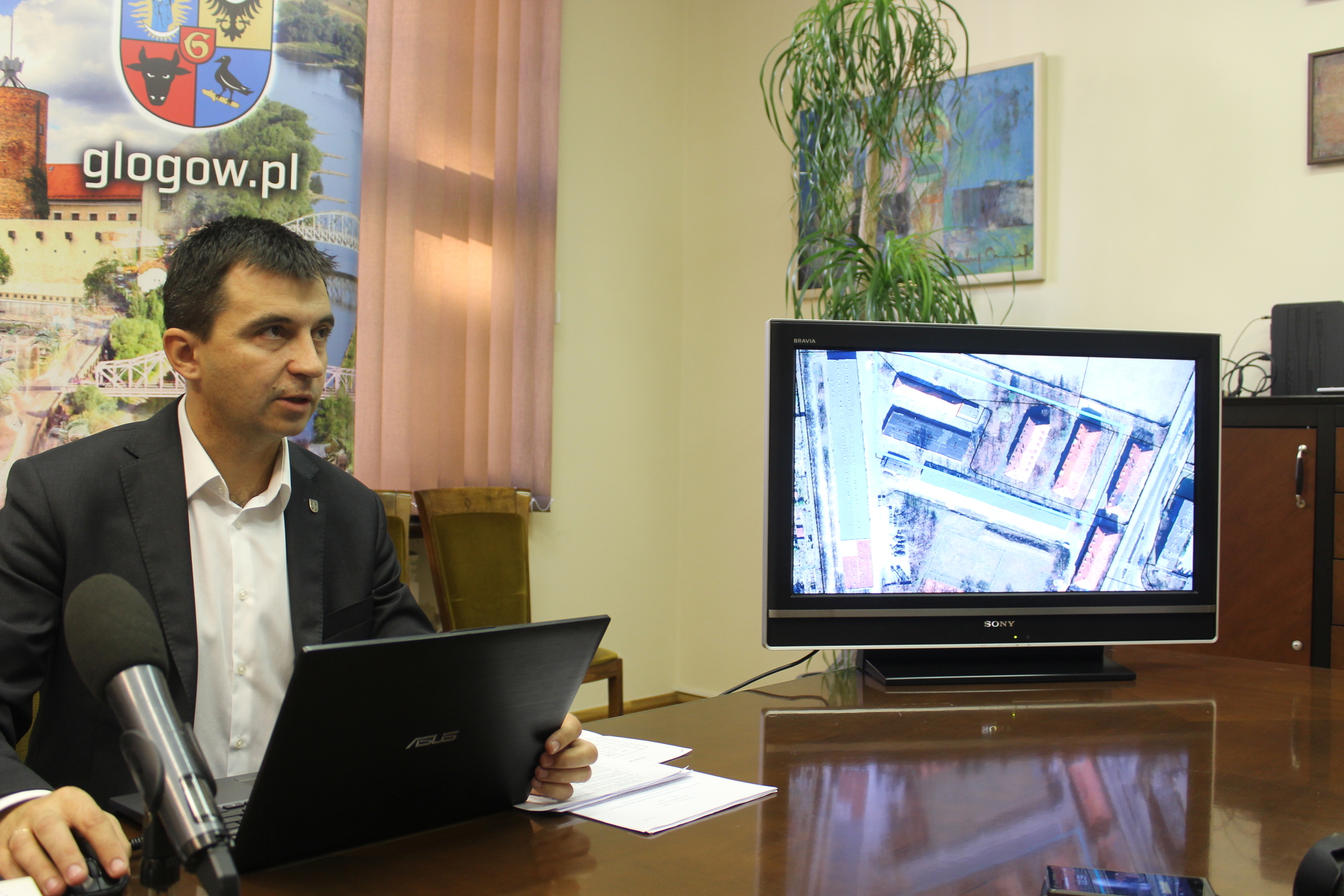 GŁOGÓW. Były koszary, będą mieszkania (WIDEO, FOTO)