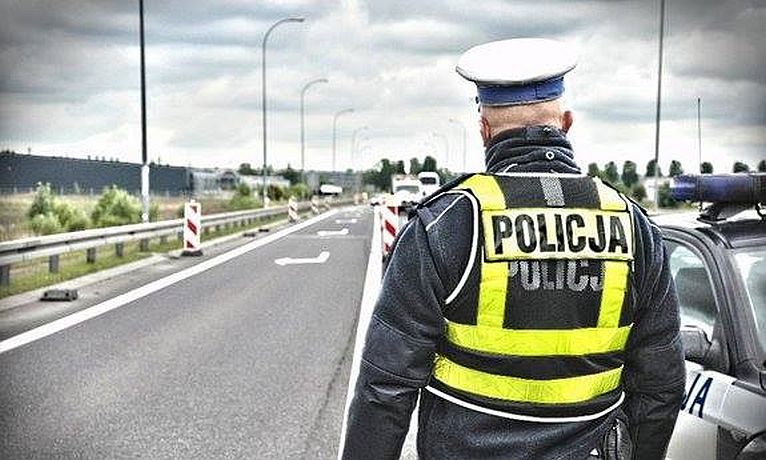 Policja i strażacy życzą bezpiecznych świąt