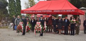 kwiaty-krzyz-sybiru-1