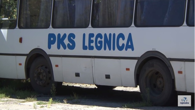 LEGNICA. Tabor PKS pod młotek (WIDEO)