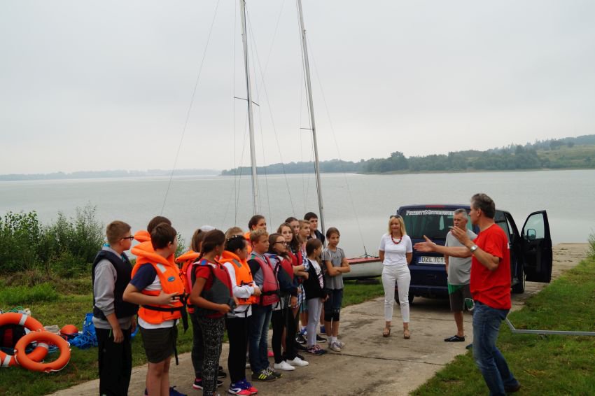 GMINA MĘCINKA. Bezpłatne zajęcia żeglarskie dla dzieci