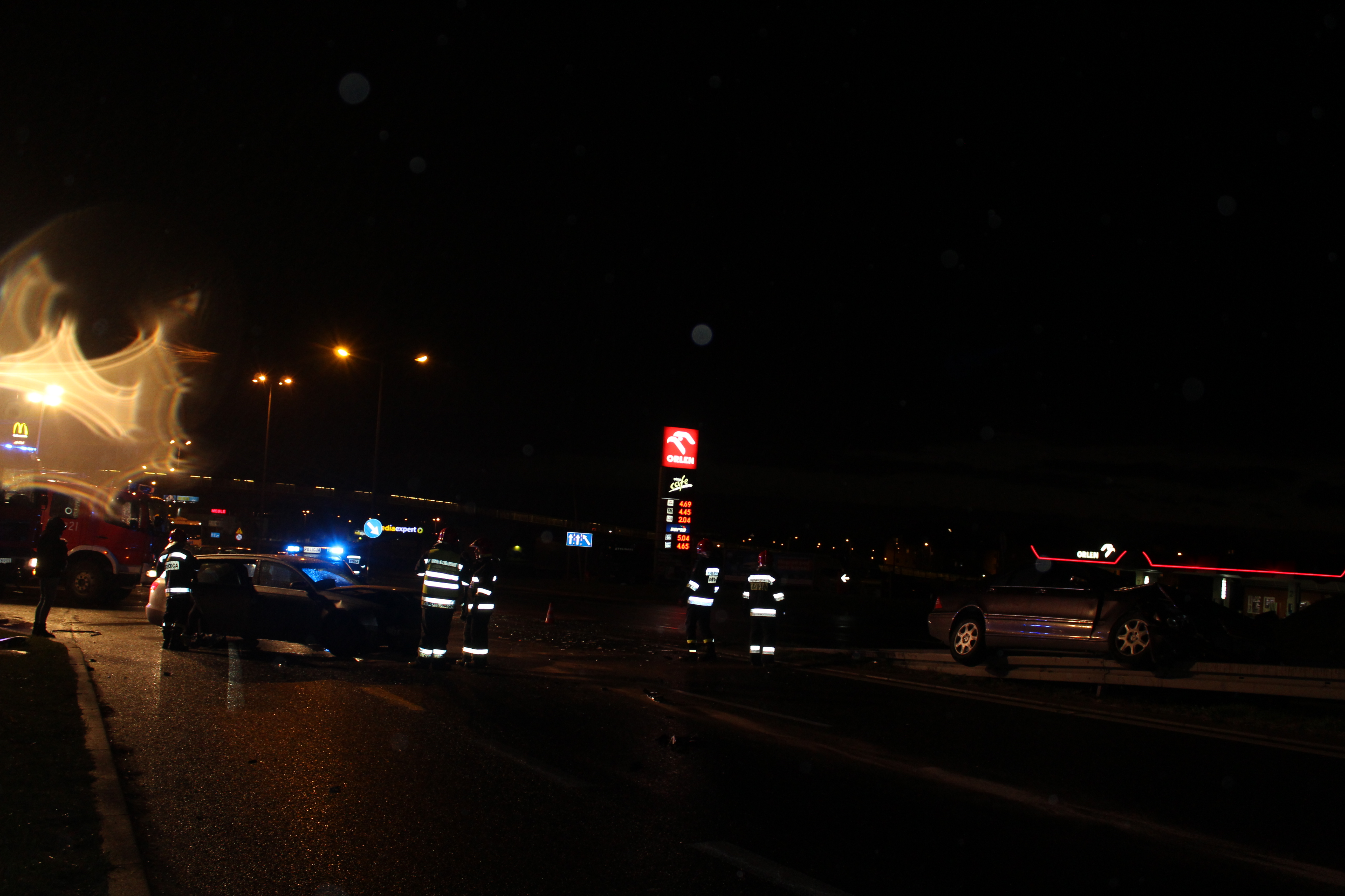 POLKOWICE. Wypadek na „trójce” koło przychodni (FOTO)