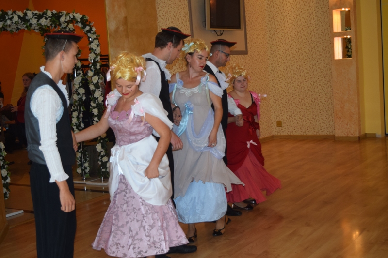 JAWOR. Potańczą w mieście