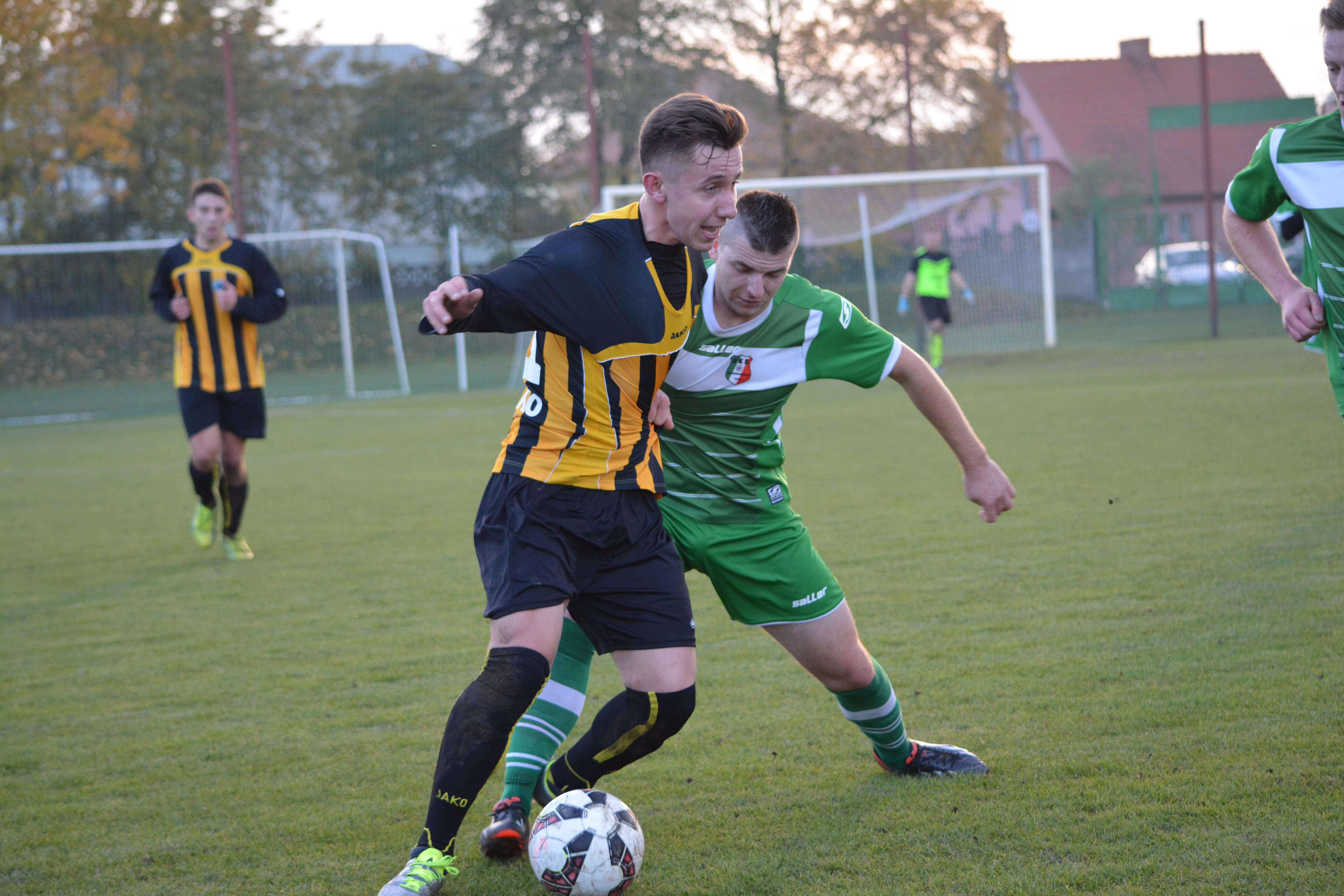 REGION. Kuźnia odczarowała prochowicki stadion (FOTO)