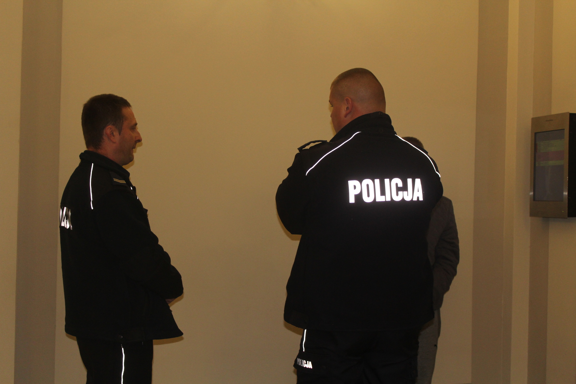 GŁOGÓW. Rozprawa o pobicie wychowawcy odroczona (WIDEO)