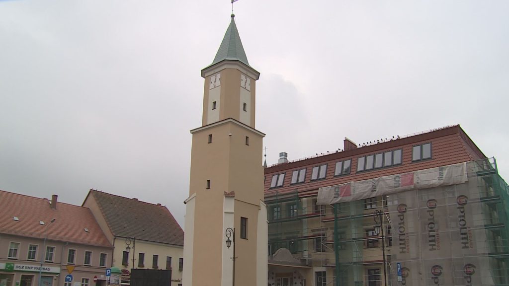 ŚCINAWA. Rewitalizacja ratusza zmierza ku końcowi (WIDEO)