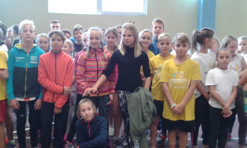 LUBIN. Udany halowy start Sokołów