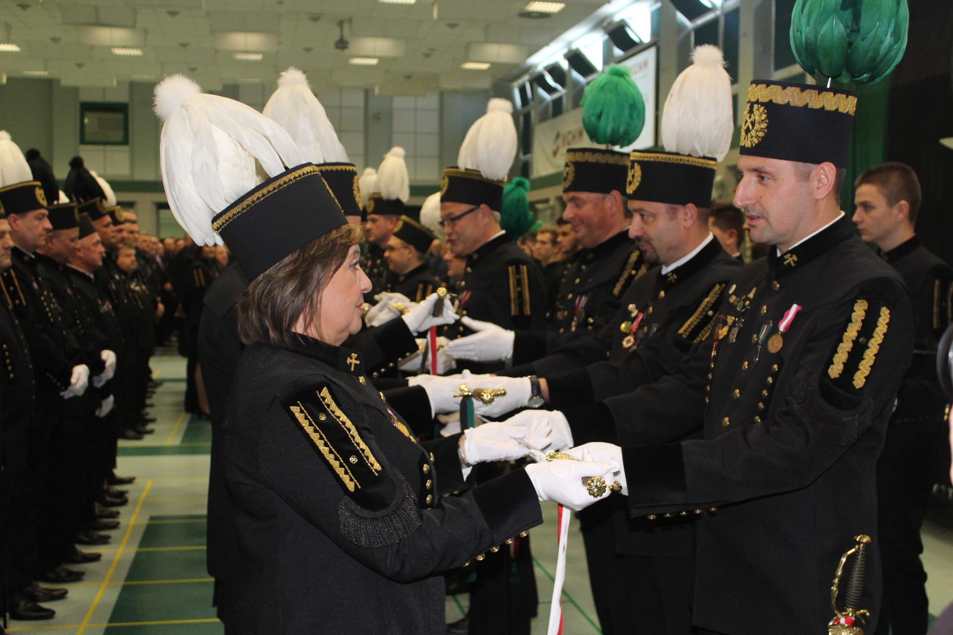ZG RUDNA. Górnicze szpady i odznaczenia (WIDEO, FOTO)