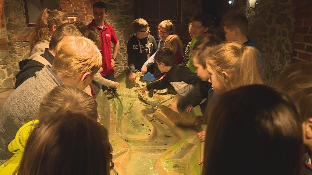 DOBKÓW. Ziemi trzęsienie na jedno skinienie (WIDEO)