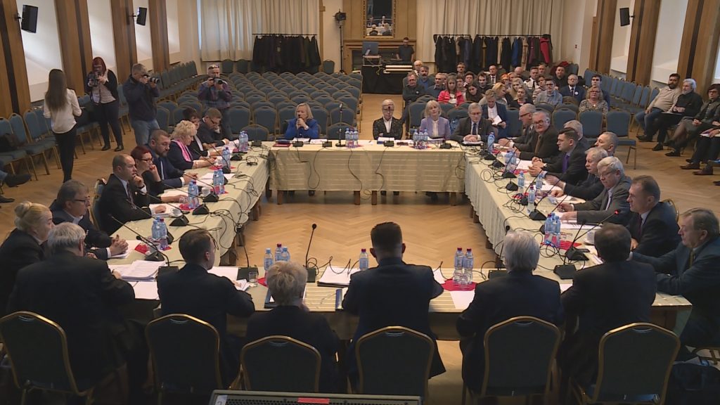 LEGNICA. U radnych leci… kabarecik (WIDEO)