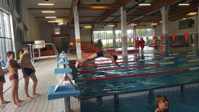 Będą pływać dla zdrowia i bezpieczeństwa