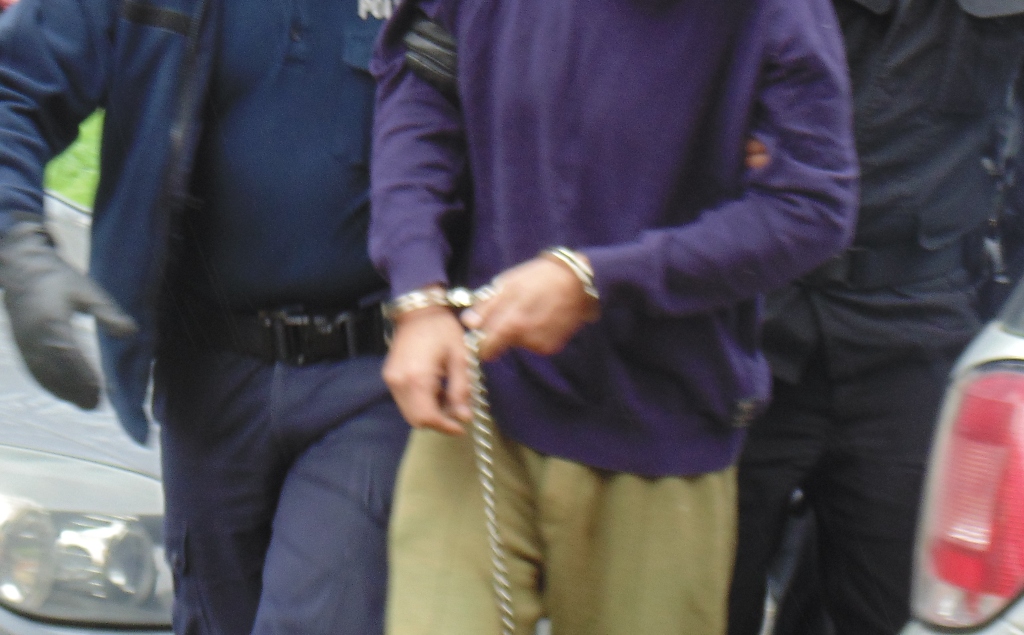 Kradli, aż wpadli. Na policjanta w cywilu