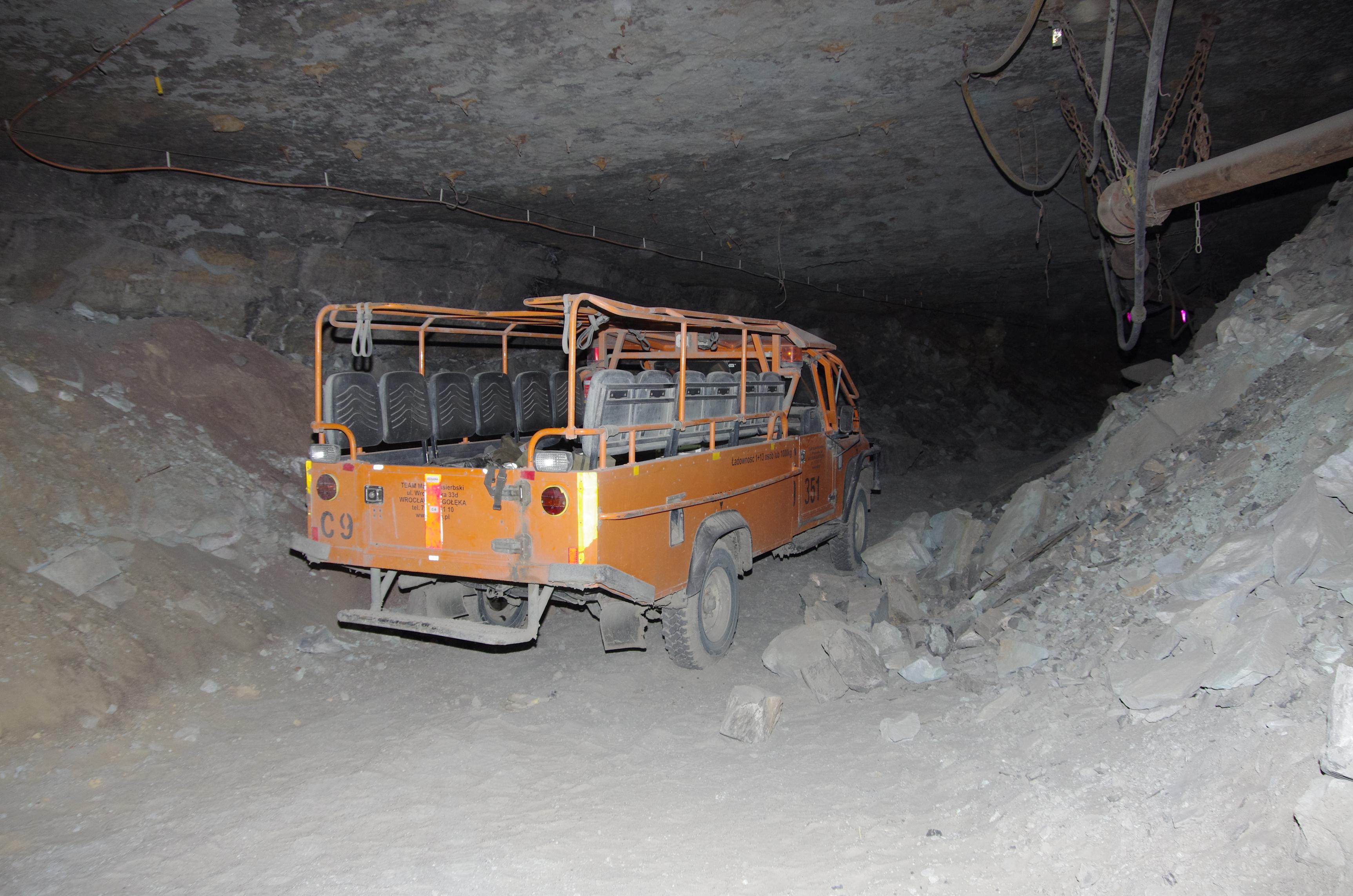 ZG RUDNA. Trwa dramatyczny wyścig z czasem (WIDEO)