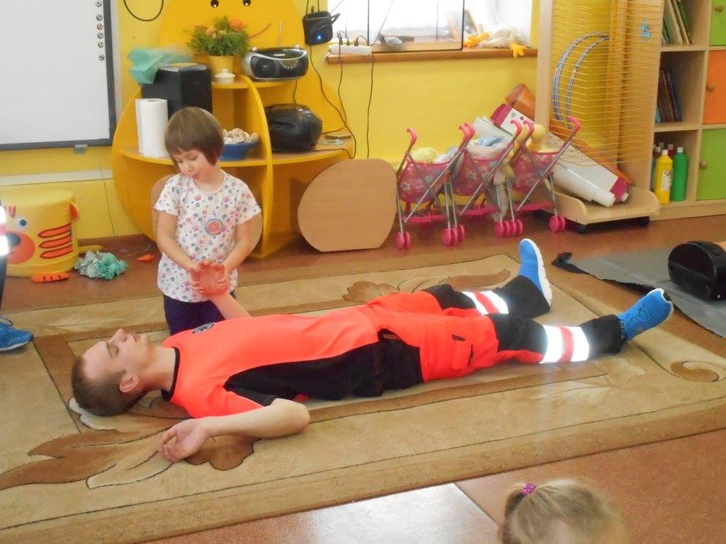 GMINA PASZOWICE. Dzieci ratowały poszkodowanego