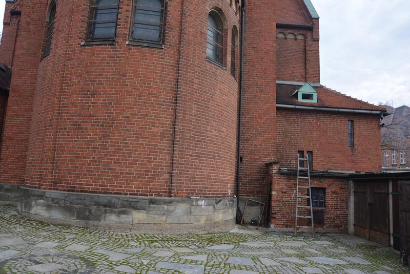 CHOJNÓW. Złupił kościelne skarbonki (WIDEO, FOTO)