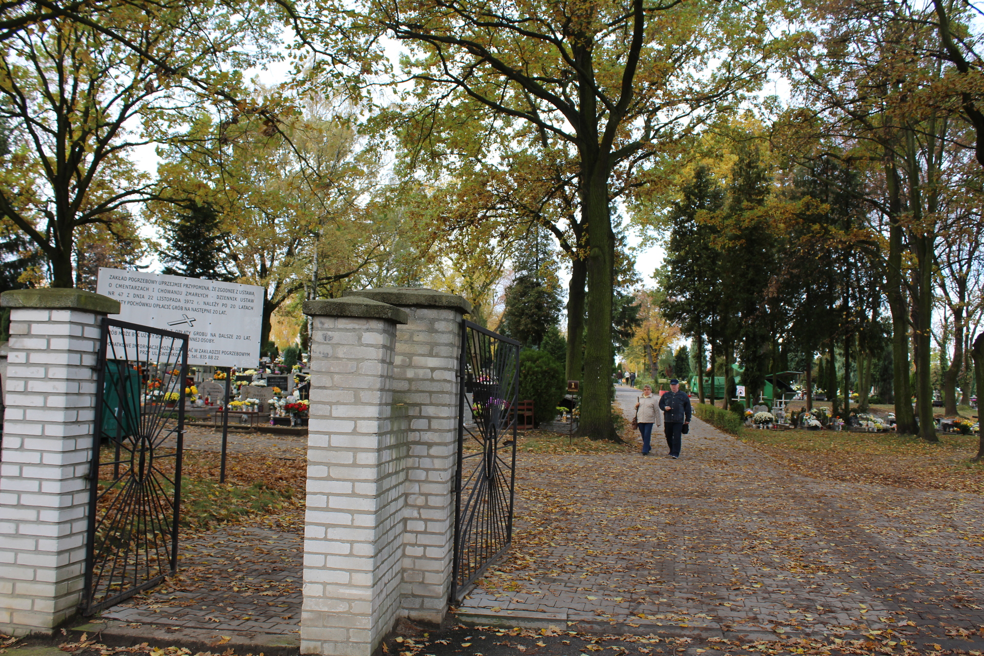 GŁOGÓW. Nowe opłaty na cmentarzach komunalnych
