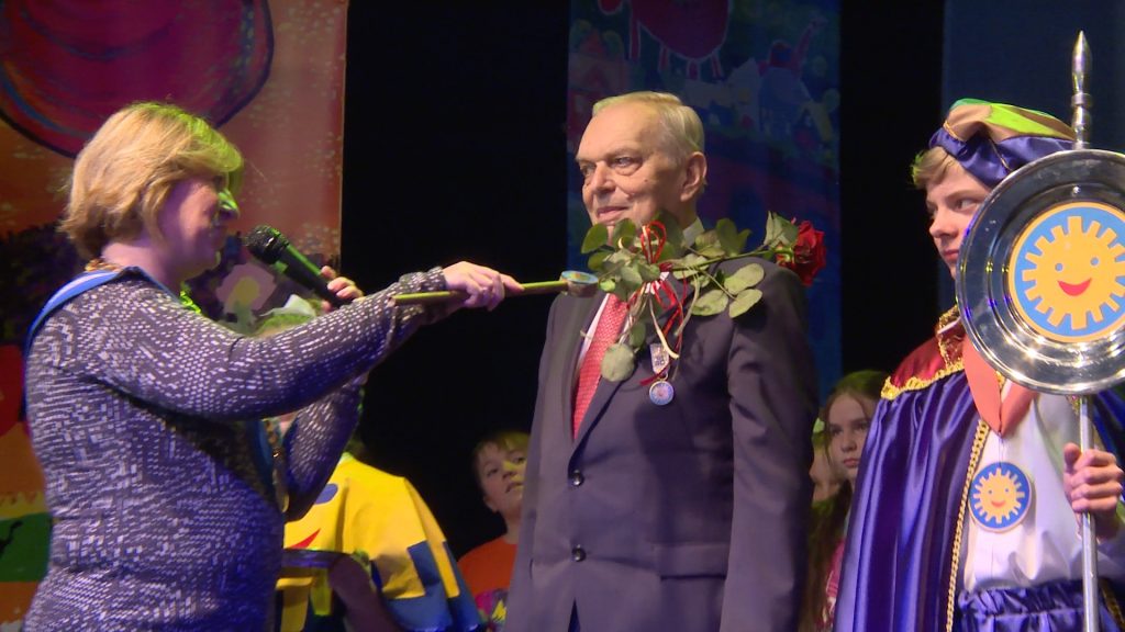 LEGNICA. Kawaler z orderem uśmiechu (WIDEO)