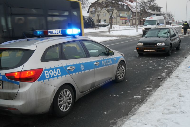 LUBIN. Mężczyzna potrącony na pasach