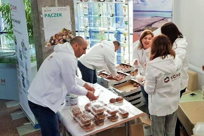 Pączki dla górników, pieniądze dla miedziowych rodzin