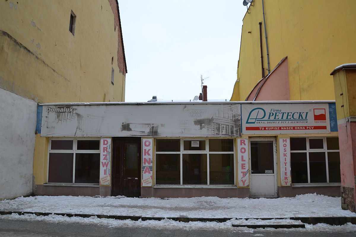 Kto wreszcie postawi plombę na Basztowej?