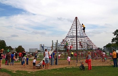 Ratusz pracuje nad inwestycjami LBO