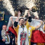 2016.05.29 Kolonia Pilka reczna Mezczyzn VELUX EHF FINAL4 Liga Mistrzow Final sezon 2015/2016 KS Vive Tauron Kielce - MVM Veszprem N/Z radosc po wygranej Vive zdobywa puchar Ligi Mistrzow feta radosc puchar Foto Pawel Andrachiewicz / Foto Andrus