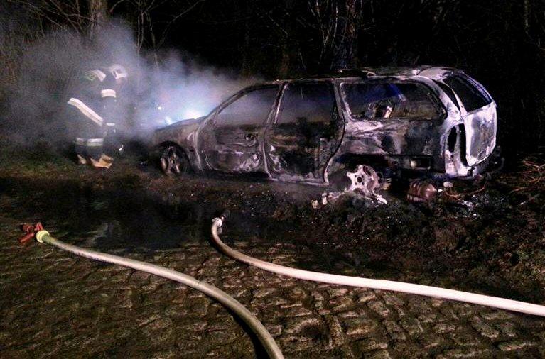 Kiedy spuszczał paliwo, auto wybuchło