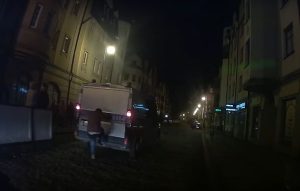 Gapowicz radiowóz