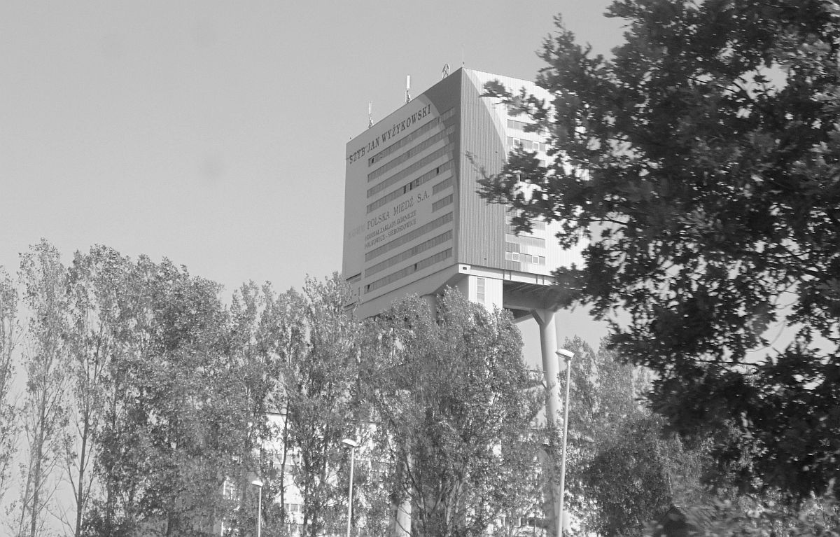 Wypadek na Sierpolu. Zginął górnik (WIDEO)