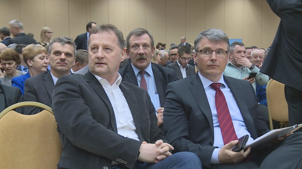 Samorządowcy jednym głosem przeciwko planom PiS-u (WIDEO)