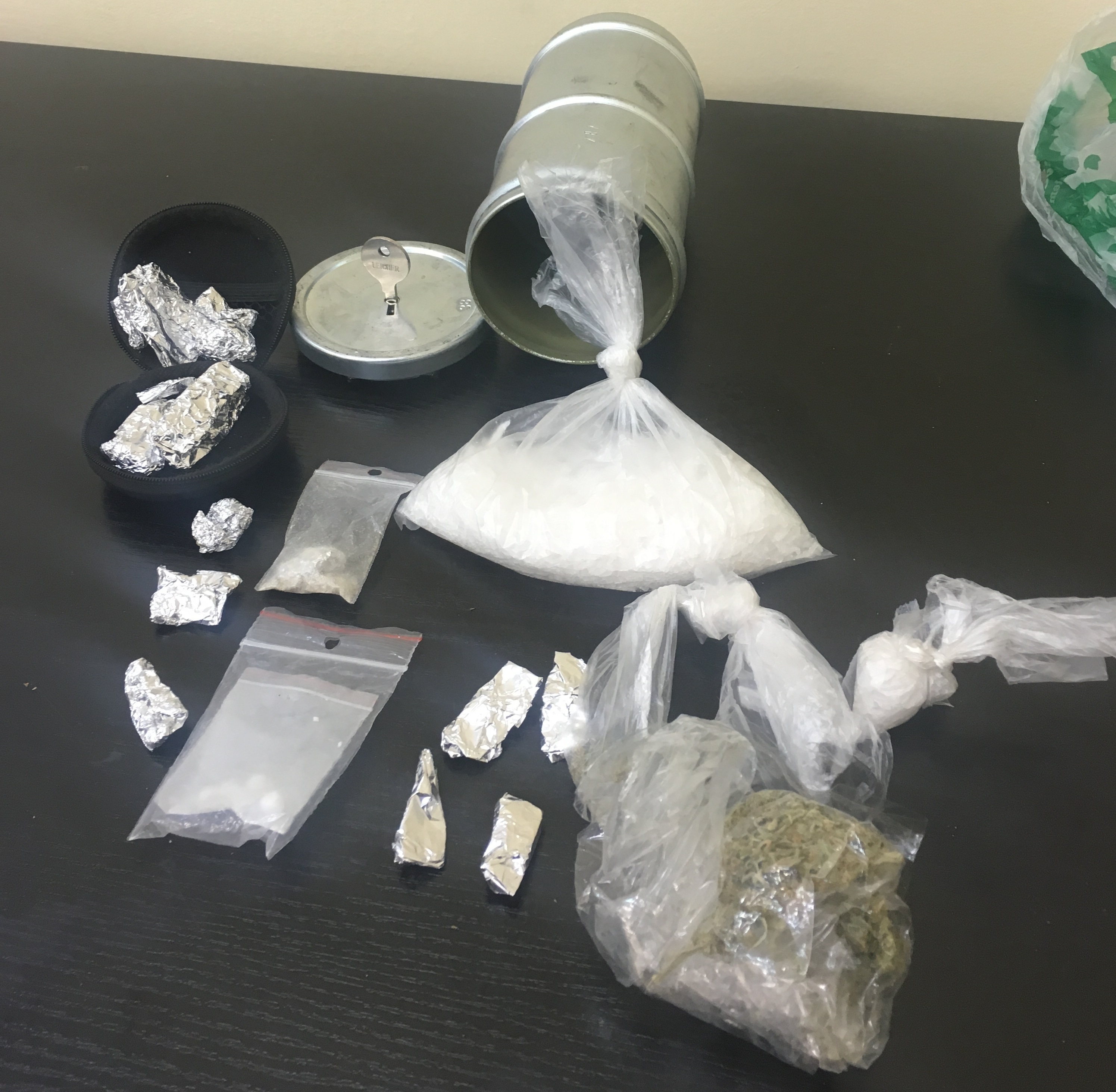 Dilerka i paserka to jego specjalność