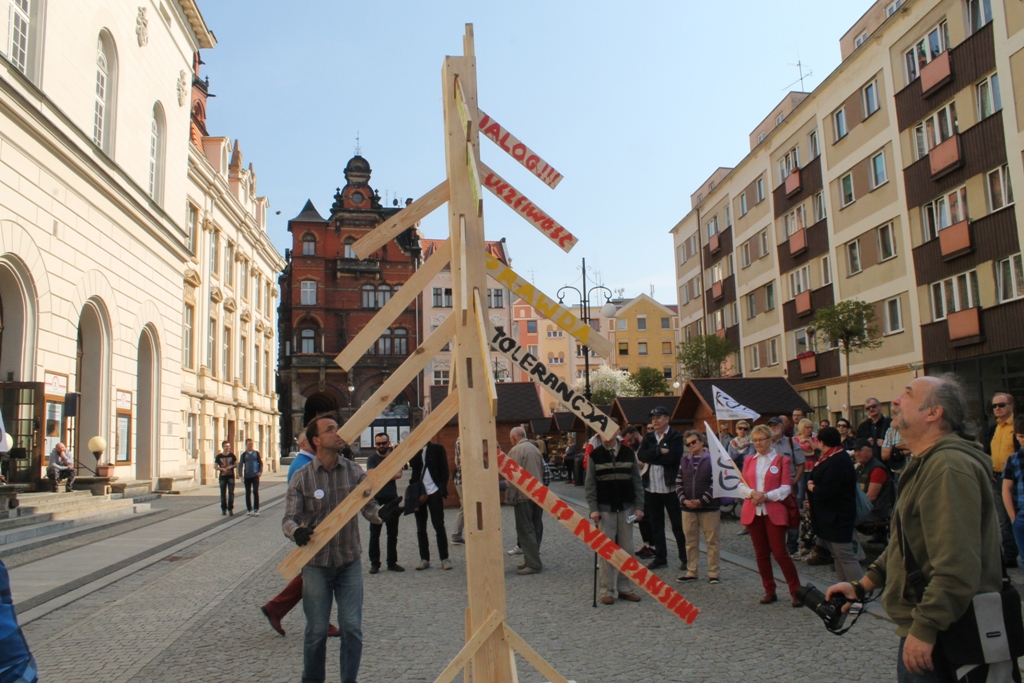 Apelowali do ministra, by rżnął z sensem (FOTO)