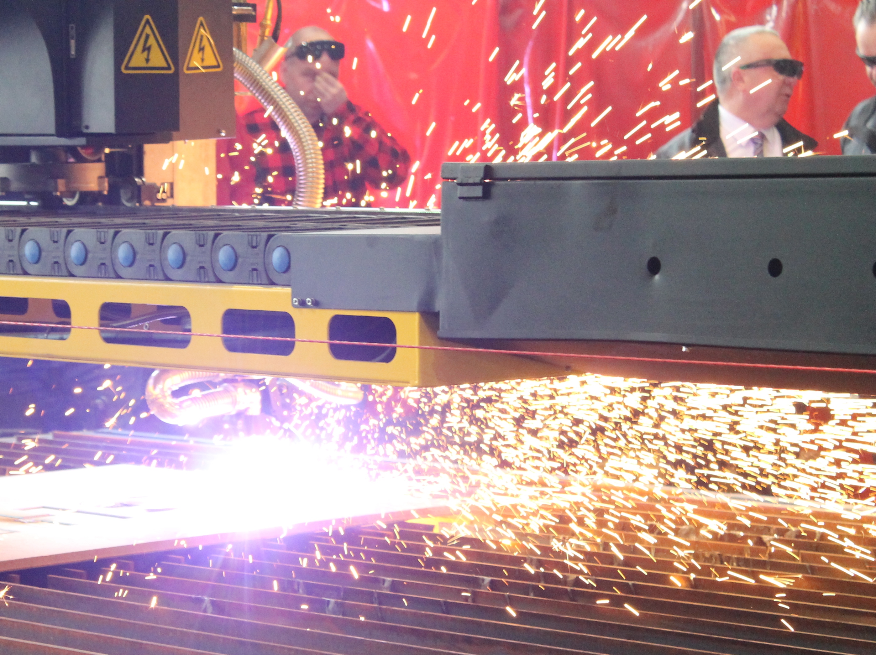 Zazgrzytały blachy, czyli cięcie w 3D (FOTO, WIDEO)