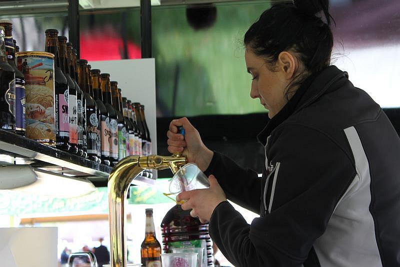 Piwo, kwiaty i muzyka na majówkę