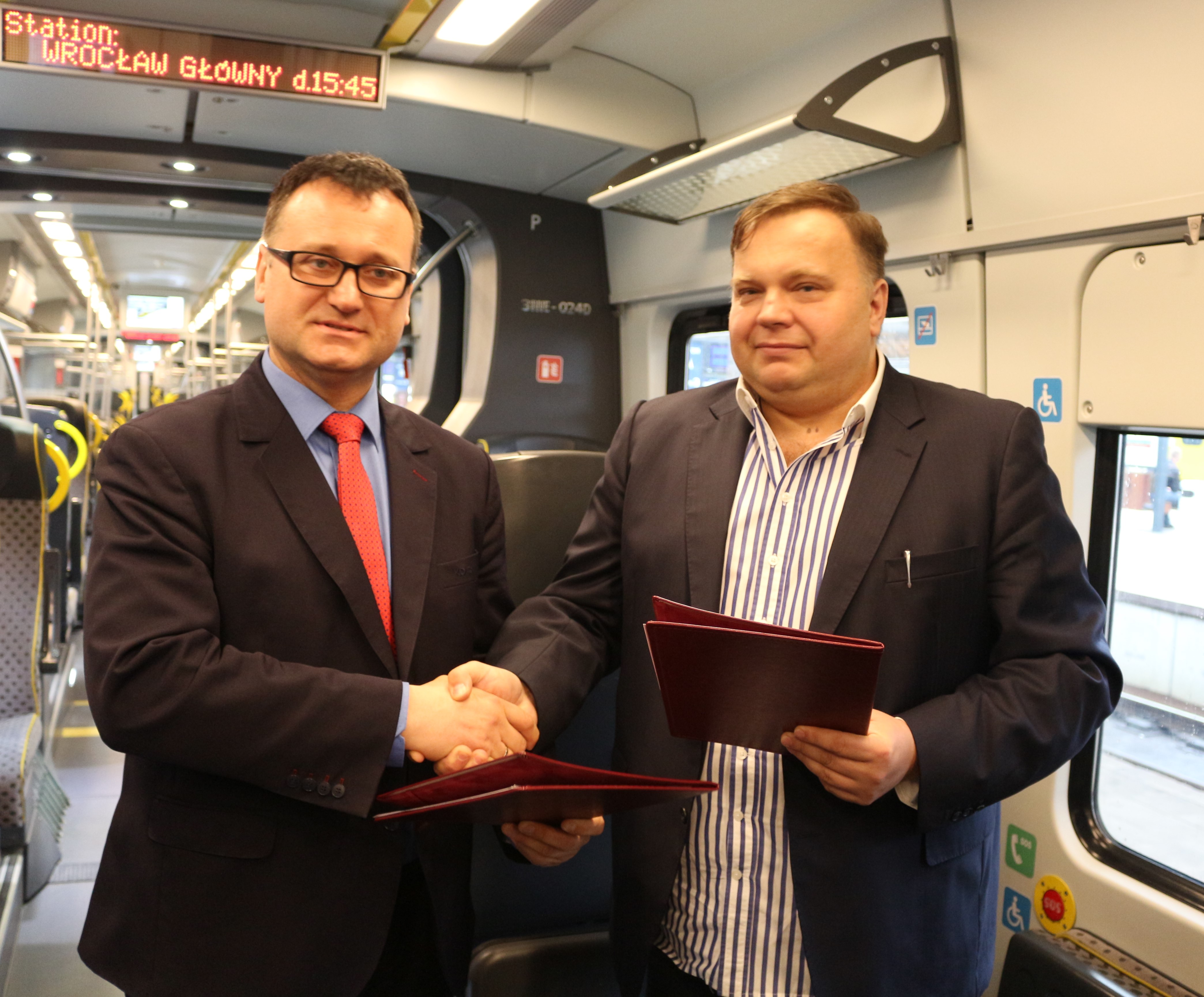 Netialino kursuje przez Legnicę