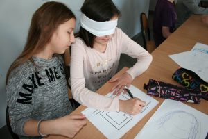 Zwolnieni z teorii niewidomi głuchoniemi (2)