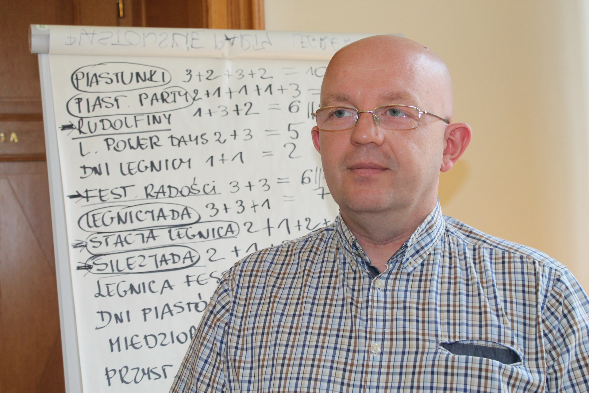 Cantat dotrze na na skwery i podwórka?