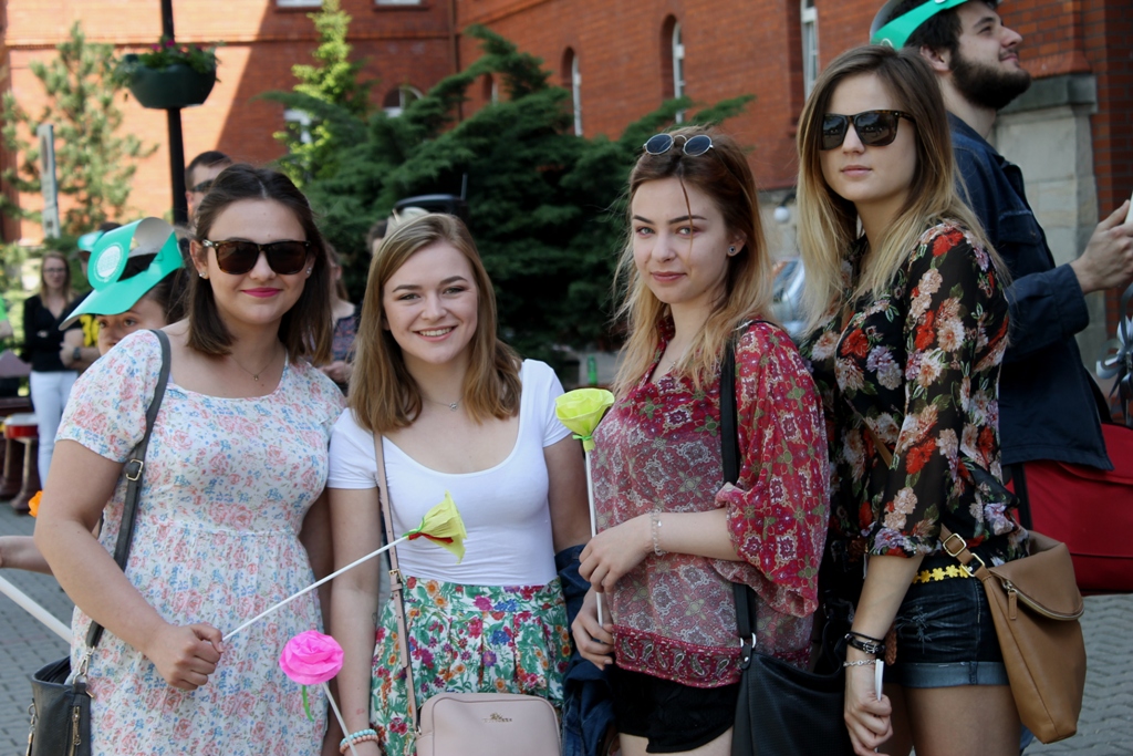 Studenci przejęli władzę w mieście (WIDEO, FOTO)