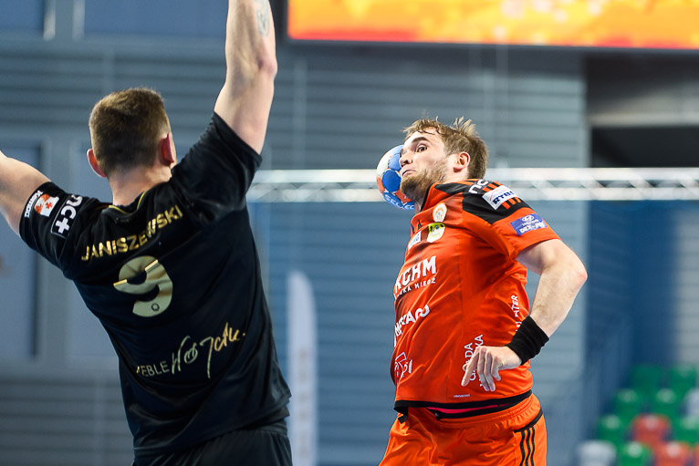 Beniaminek postawił się w Lubinie (FOTO)