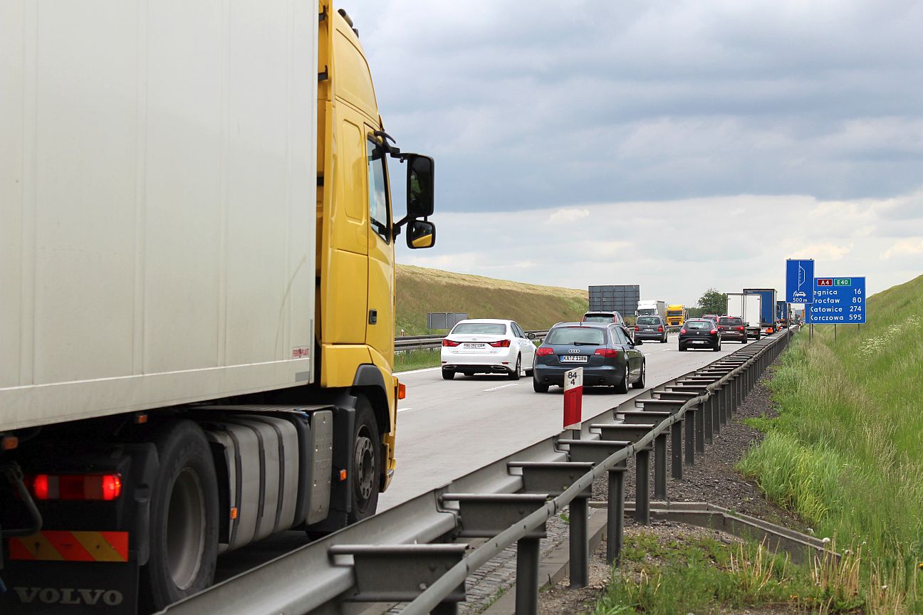 Uwaga kierowcy! Kilkukilometrowy korek na A4