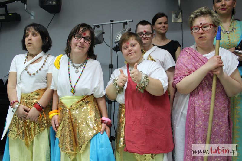 Niczym w Bollywood (WIDEO)
