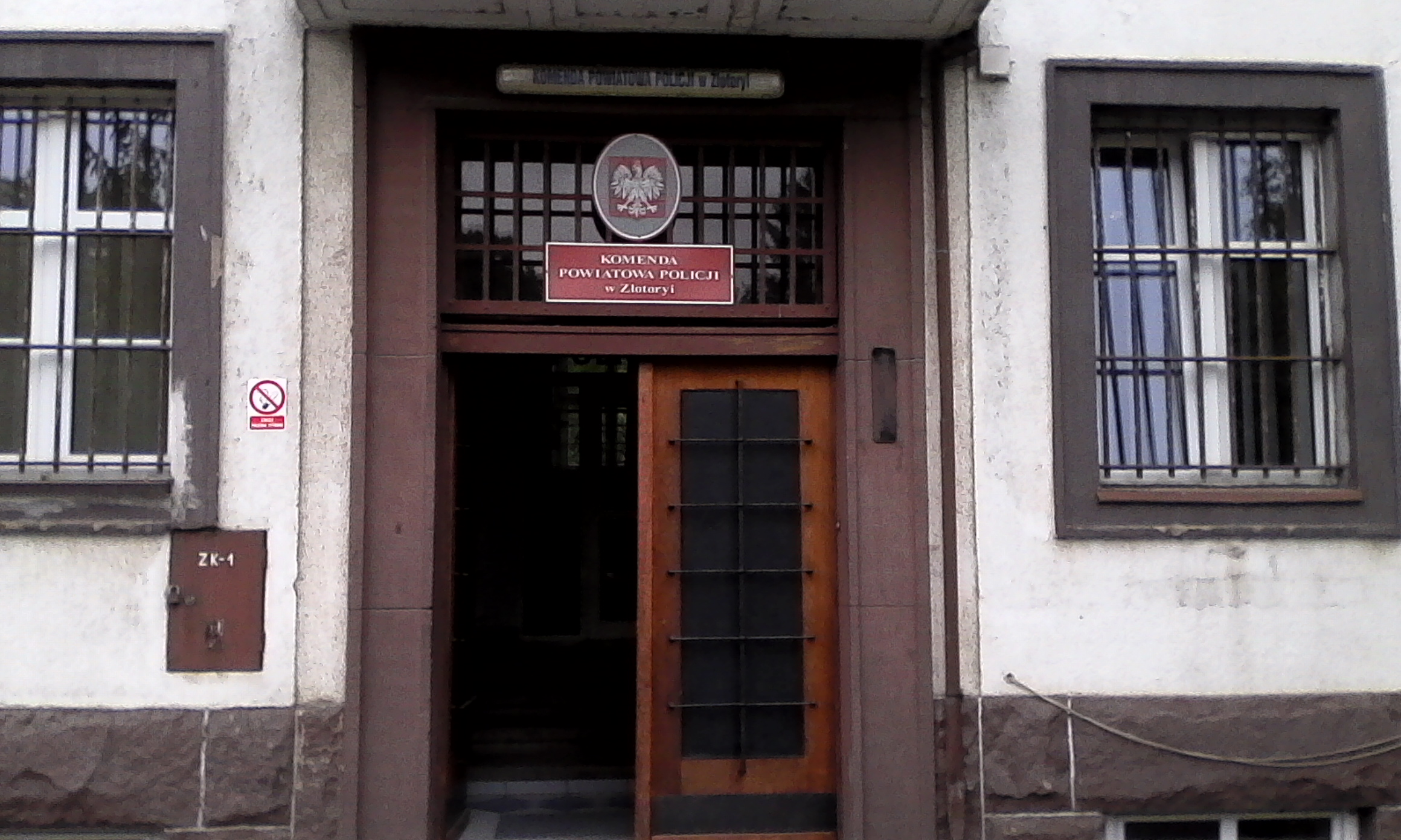 Prowadzili mimo zakazów. Grozi im do trzech lat więzienia