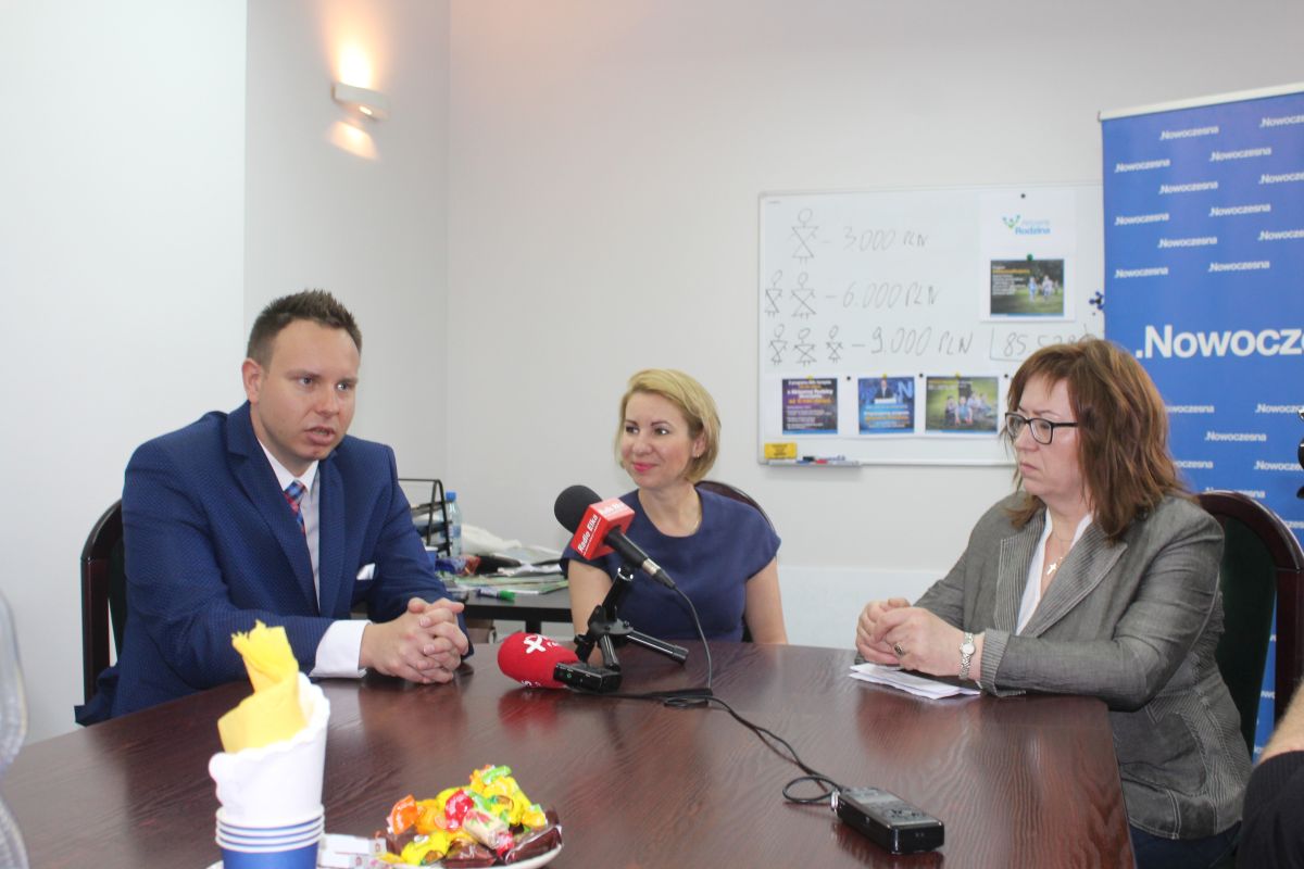 Trzy tysiące na każde dziecko, ale tylko dla pracujących