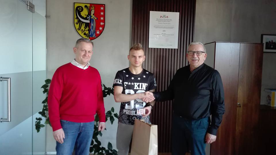 Uciekał, bo nie miał prawa jazdy