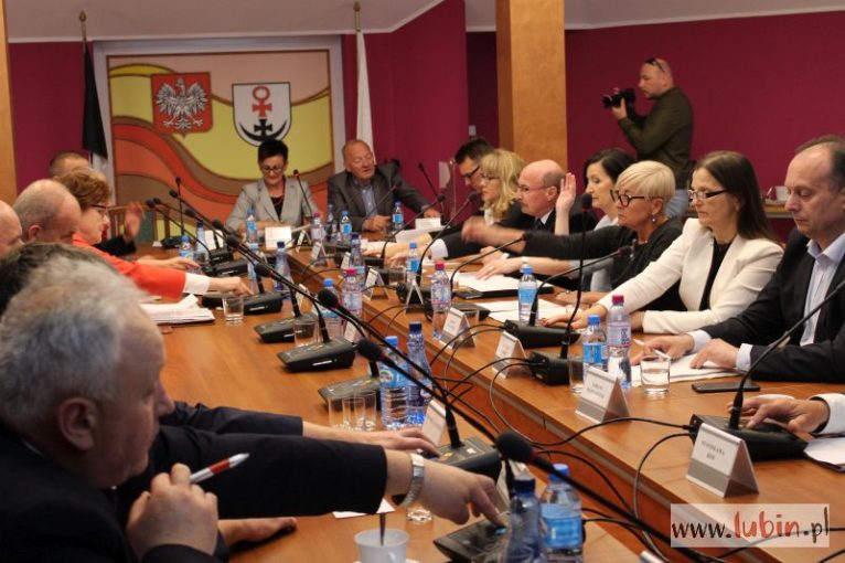 Powiat wspiera budowę portu