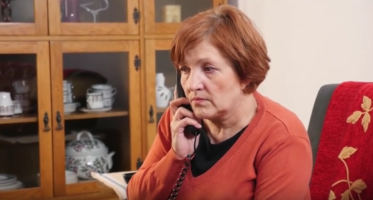 Psycholog i pielęgniarka pomogą przez telefon